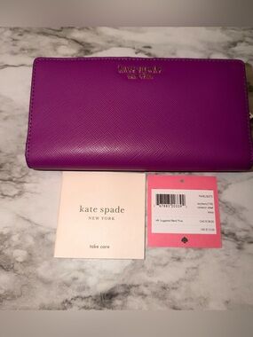 Kate Spade veryberry wallet